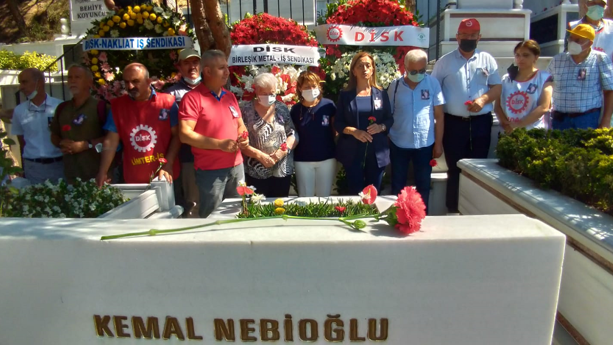 DİSK eski Genel Başkanı Kemal Nebioğlu mezarı başında anıldı