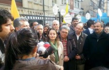 Marmara Üniversitesi asistanlarının yanındayız