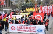 Gazeteler bütçe mitingini böyle gördü: Saraylar Değil Ekmeğimiz Büyüsün