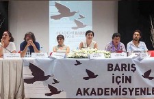 İŞÇİ SINIFININ, HALKIN, ÜLKEMİZİN ONURU AKADEMİSYENLERİMİZİN YANINDAYIZ!