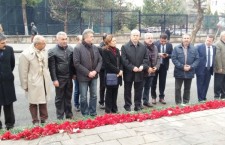 Ankara Merasim Sokak’ta yitirdiklerimizi karanfillerle andık