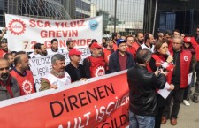 Renault Genel Müdürülüğü önünden #Direnİşçi metal işçisine selam
