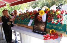 İşçi sınıfı sanatçısını uğurladı