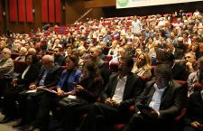 DEMOKRASİYİ KURMAK İÇİN BİRLEŞMELİYİZ