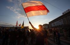 ITUC: Belarus’taki hileli seçimler yenilenmeli ve polis saldırganlığı son bulmalı