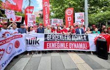 TÜİK önünde gerçeklerin açıklanmasını ve kayıplarımızın giderilmesini istedik